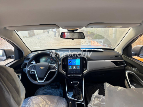 Chevrolet Captiva 2024 Gray Automatic Used for Sale in Damietta - 8