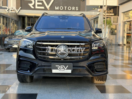 Mercedes GLS 2025 Black Automatic Used for Sale in Sheikh Zayed City - 3