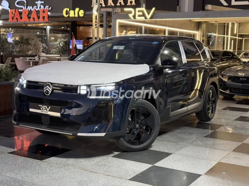 Citroën C5 Aircross 2027 Dark Blue Automatic New for Sale in Greater Cairo ( Cairo + Giza) - 6
