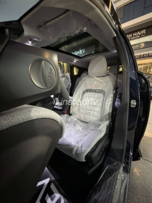 Citroën C5 Aircross 2027 Dark Blue Automatic New for Sale in Greater Cairo ( Cairo + Giza) - 9