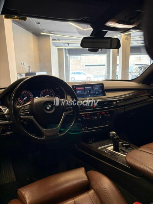 بي ام دبليو X5 2018 فضي أوتوماتيك مستعملة للبيع في المعادى - 9