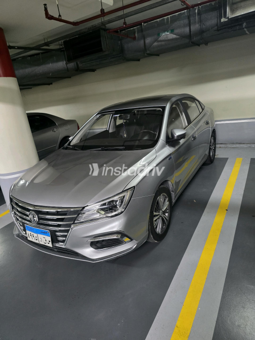 ام جى 5 2022 رمادي CVT مستعملة للبيع في الإسكندرية - 4