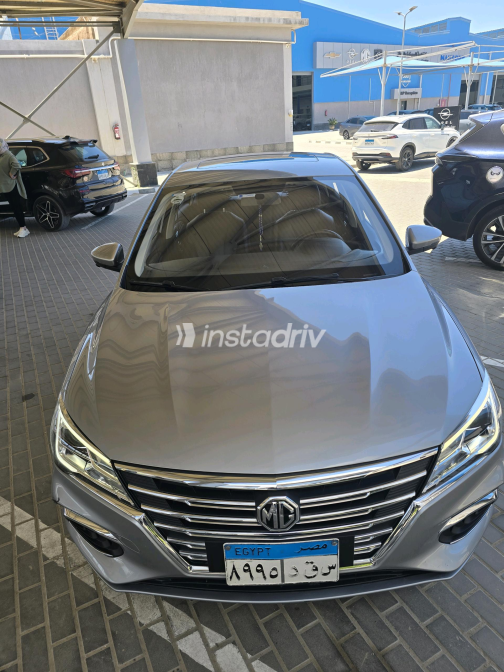 ام جى 5 2022 رمادي CVT مستعملة للبيع في الإسكندرية - 5