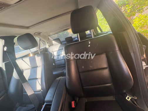 Mercedes E 250 2011 Black Automatic Used for Sale in Giza - 3