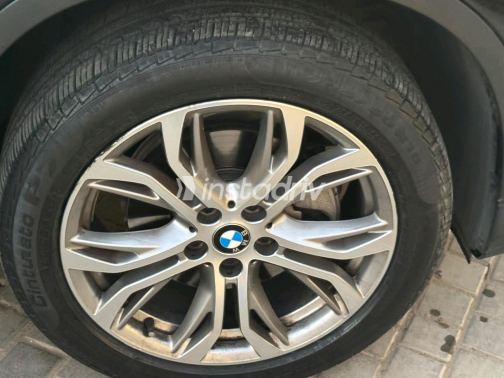 بي ام دبليو X1 2021 أسود أوتوماتيك مستعملة للبيع في مدينتى - 5