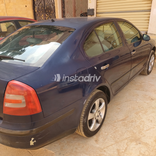 سكودا اوكتافيا A5 2007 أزرق أوتوماتيك مستعملة للبيع في القاهرة الكبرى ( القاهرة - الجيزة) - 8