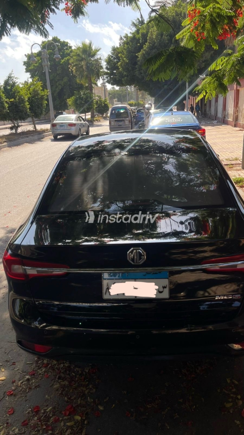 ام جى 5 2022 أسود CVT مستعملة للبيع في الإسكندرية - 6