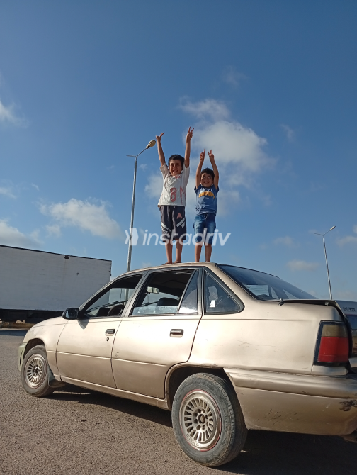 Daewoo Racer 1994 Beige Automatic Used for Sale in Alexandria - 2