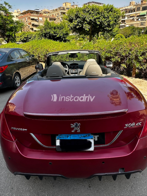 Peugeot 308 2011 Red Automatic Used for Sale in Cairo - 2