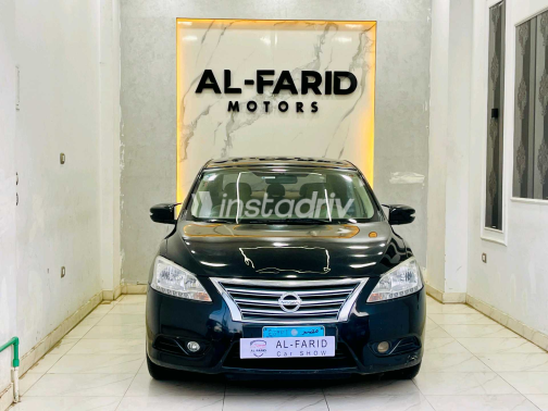 نيسان سنترا 2018 أسود أوتوماتيك مستعملة للبيع في الإسكندرية - 2