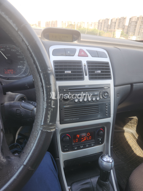 Peugeot 307 2007 White Manual Used for Sale in Giza - 2