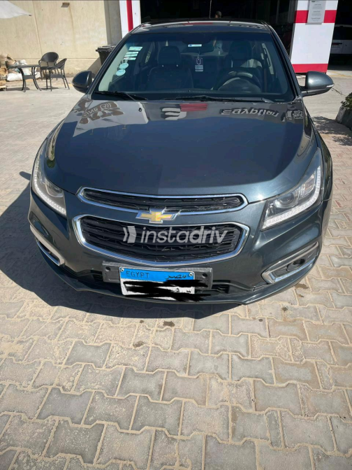 Chevrolet Cruze 2017 Gray Automatic Used for Sale in Alexandria - 4