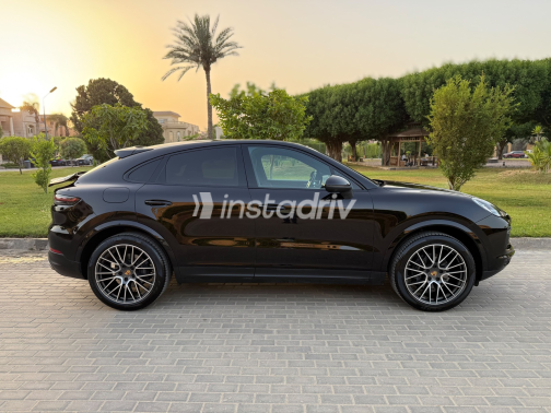 Porsche Cayenne 2022 Black Automatic Used for Sale in Giza - 5