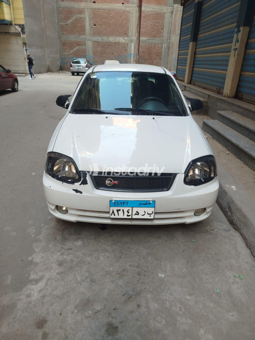 Hyundai Verna 2013 White Manual Used for Sale in Damanhur - 2