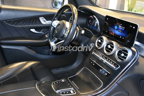 Mercedes GLC 300 2020 White Automatic Used for Sale in Giza - 9