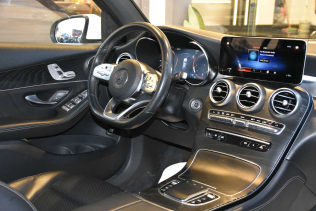 مرسيدس GLC 300 2020 أبيض أوتوماتيك مستعملة للبيع في الجيزة