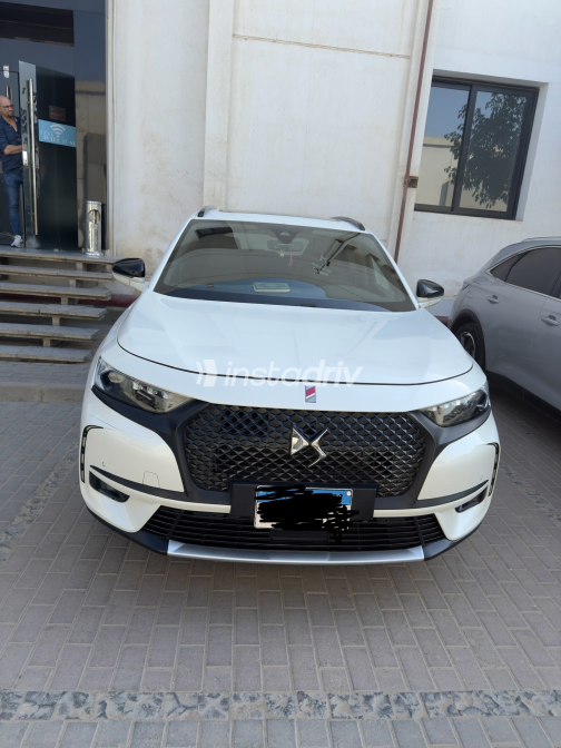 دى اس DS7 2021 أبيض أوتوماتيك مستعملة للبيع في الجيزة - 2