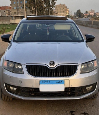 سكودا اوكتافيا A7 2014 فضي أوتوماتيك مستعملة للبيع في دكرنس