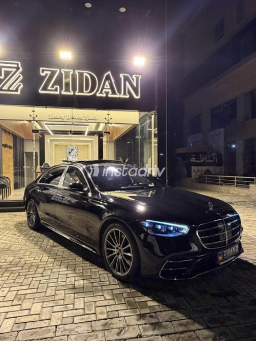 Mercedes S 450 2022 Black Automatic Used for Sale in Sheikh Zayed City - 1