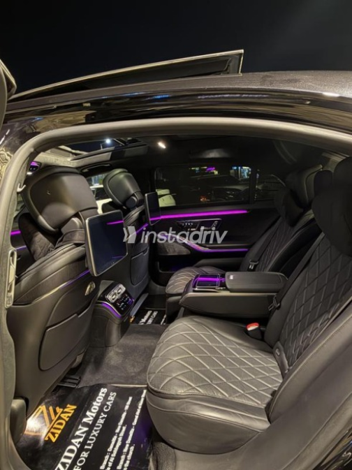 Mercedes S 450 2022 Black Automatic Used for Sale in Sheikh Zayed City - 4