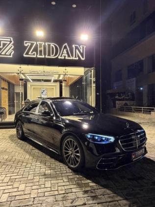 مرسيدس S 450 2022 أسود أوتوماتيك مستعملة للبيع في مدينة الشيخ زايد