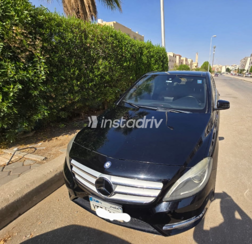 مرسيدس B 200 2013 أسود أوتوماتيك مستعملة للبيع في القاهرة - 5