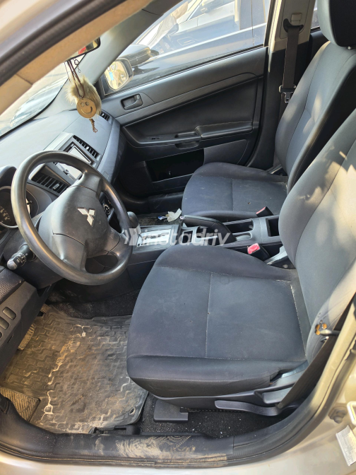 Mitsubishi Lancer EX Shark 2015 Champagne Automatic Used for Sale in Madinaty - 2