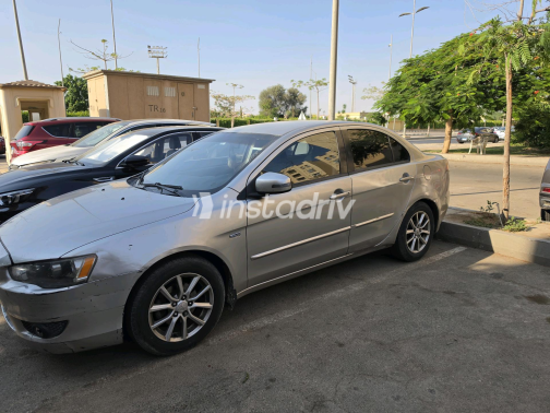 Mitsubishi Lancer EX Shark 2015 Champagne Automatic Used for Sale in Madinaty - 5