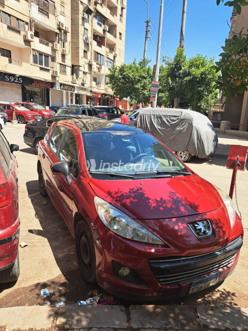 Peugeot 207 2011 Red Automatic Used for Sale in Qalyubia - 1