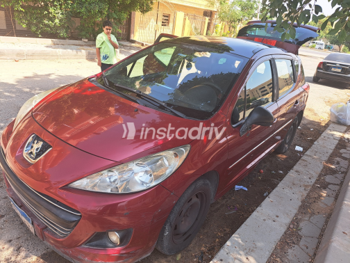 Peugeot 207 2011 Red Automatic Used for Sale in Qalyubia - 4