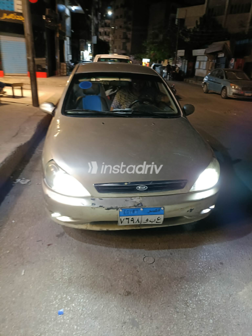 كيا ريو 2001 ذهبي يدوي مستعملة للبيع في طنطا - 3
