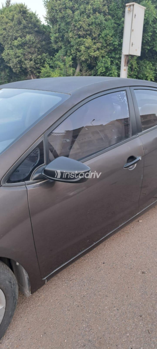 Kia Cerato 2015 Gray Automatic Used for Sale in Cairo - 1