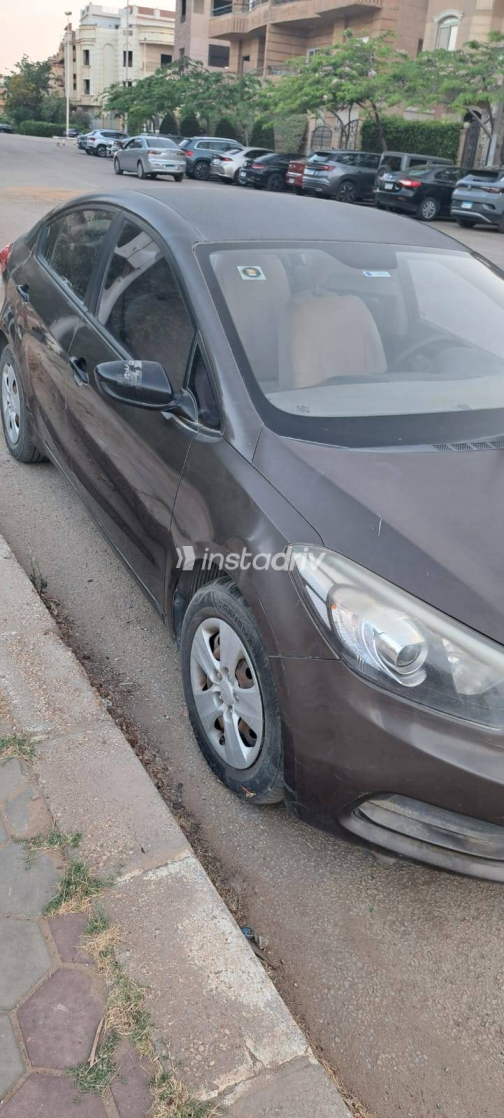 Kia Cerato 2015 Gray Automatic Used for Sale in Cairo - 2