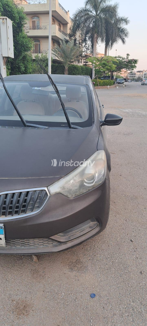 Kia Cerato 2015 Gray Automatic Used for Sale in Cairo - 3
