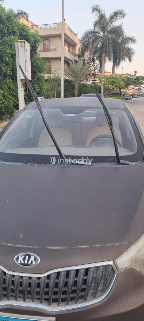 Kia Cerato 2015 Gray Automatic Used for Sale in Cairo - 5