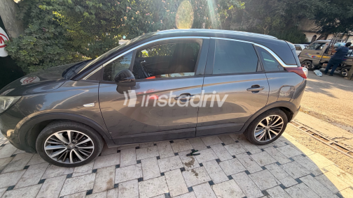 Opel Crossland 2020 Gray Automatic Used for Sale in Maadi - 7