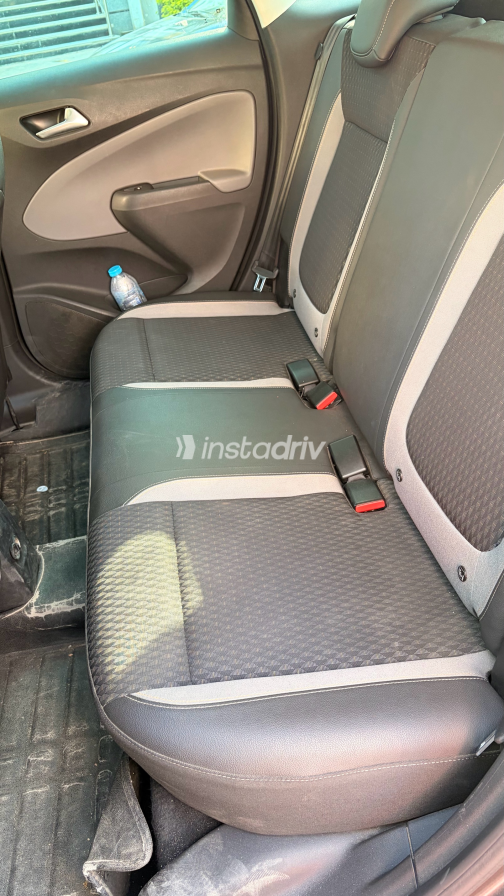 Opel Crossland 2020 Gray Automatic Used for Sale in Maadi - 10