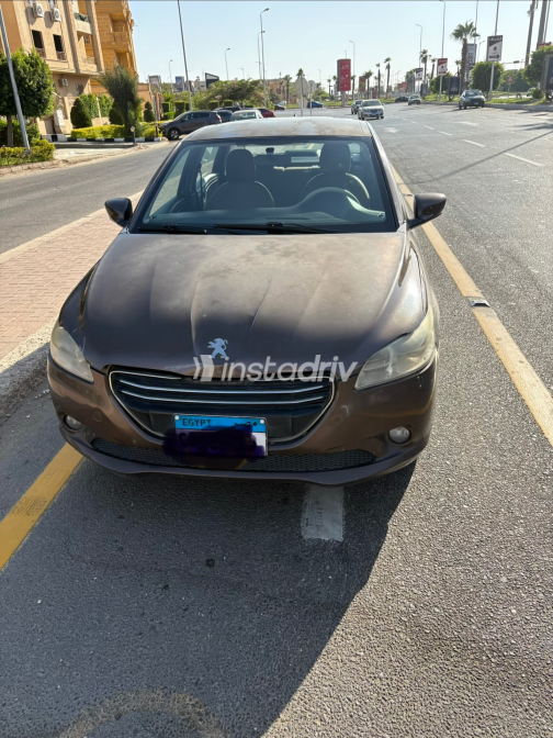 Peugeot 301 2015 Brown Automatic Used for Sale in Giza - 2