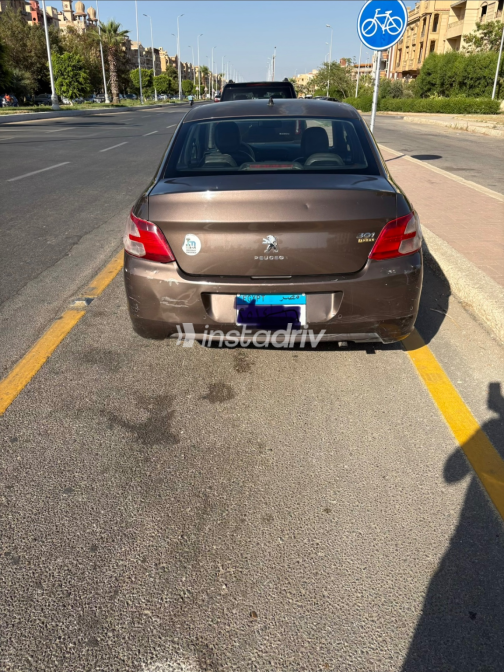 Peugeot 301 2015 Brown Automatic Used for Sale in Giza - 5