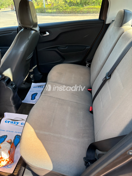 Peugeot 301 2015 Brown Automatic Used for Sale in Giza - 6