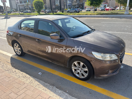 Peugeot 301 2015 Brown Automatic Used for Sale in Giza - 7