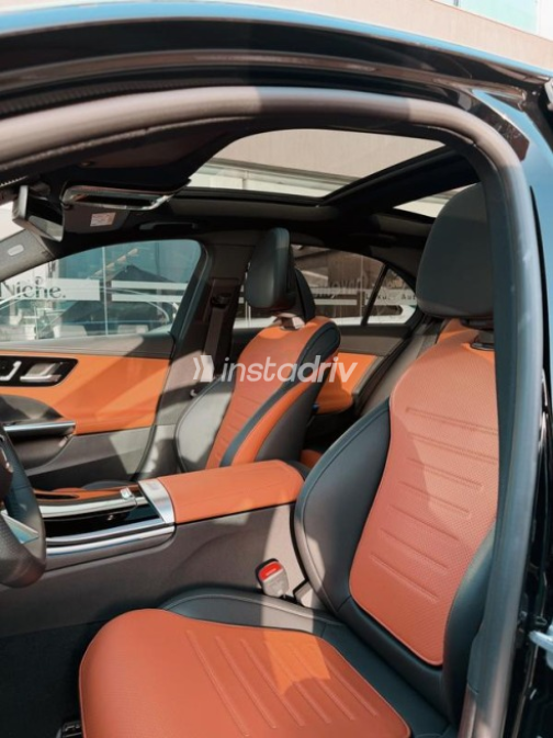 Mercedes C 180 2023 Black Automatic Used for Sale in Cairo - 5
