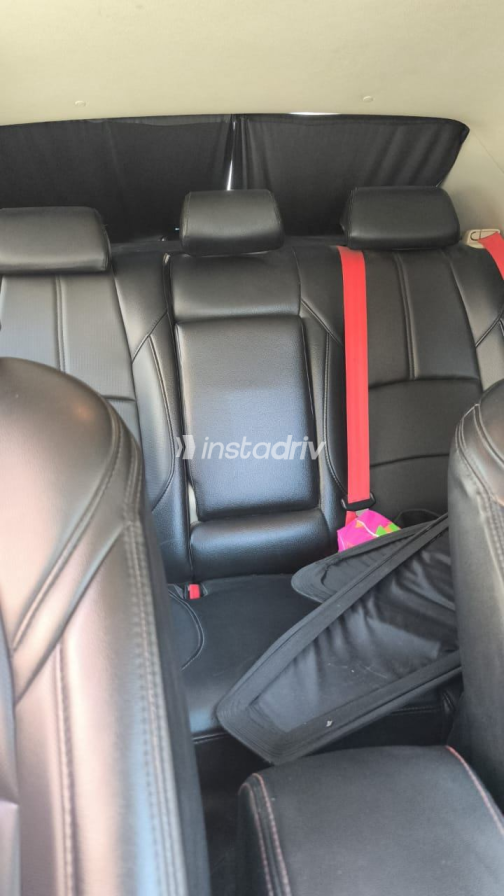 Mazda 3 2019 Red Automatic Used for Sale in Cairo - 9