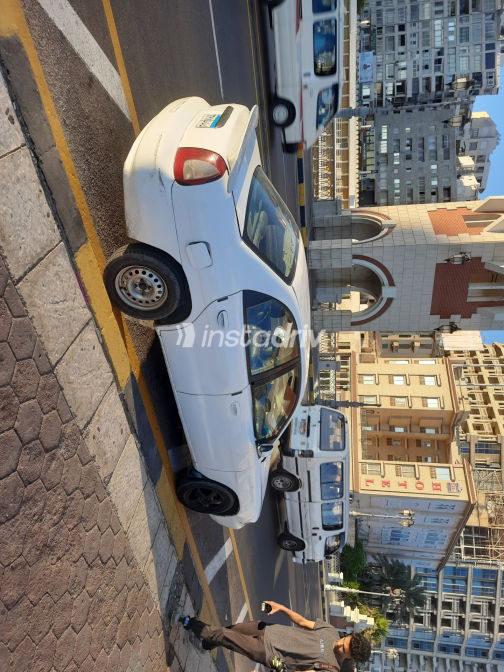 Daewoo Nubira 1998 White Automatic Used for Sale in Alexandria - 3