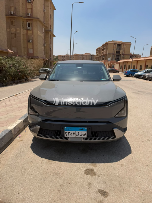 كيا اى فى 5 2024 رمادي أوتوماتيك مستعملة للبيع في مدينة نصر - 6