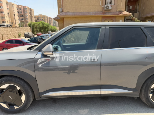 كيا اى فى 5 2024 رمادي أوتوماتيك مستعملة للبيع في مدينة نصر - 7