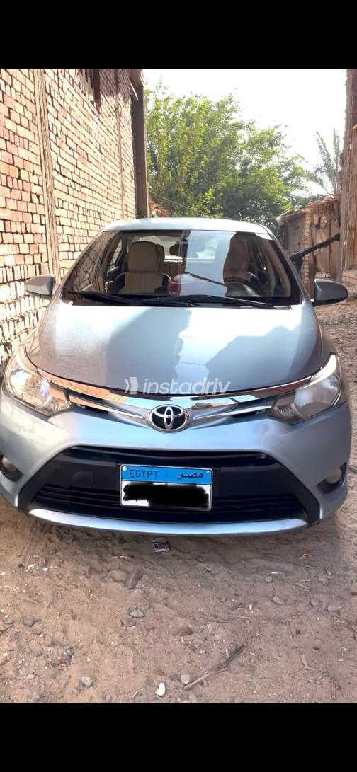 Toyota Yaris 2015 White Automatic Used for Sale in Giza - 4