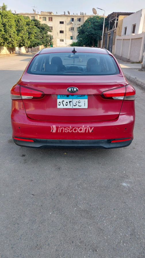 Kia Cerato 2017 Red Automatic Used for Sale in Cairo - 9