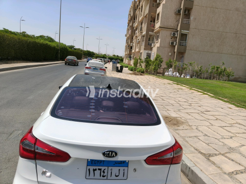 Kia K3 2015 White Automatic Used for Sale in Madinaty - 3