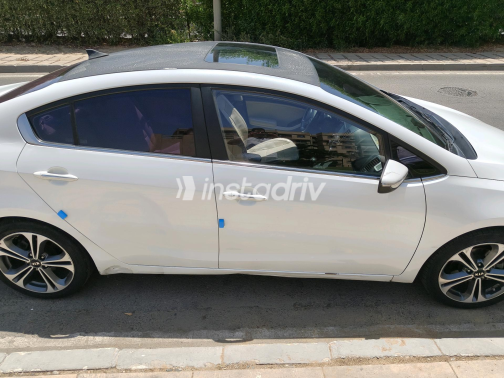 Kia K3 2015 White Automatic Used for Sale in Madinaty - 5